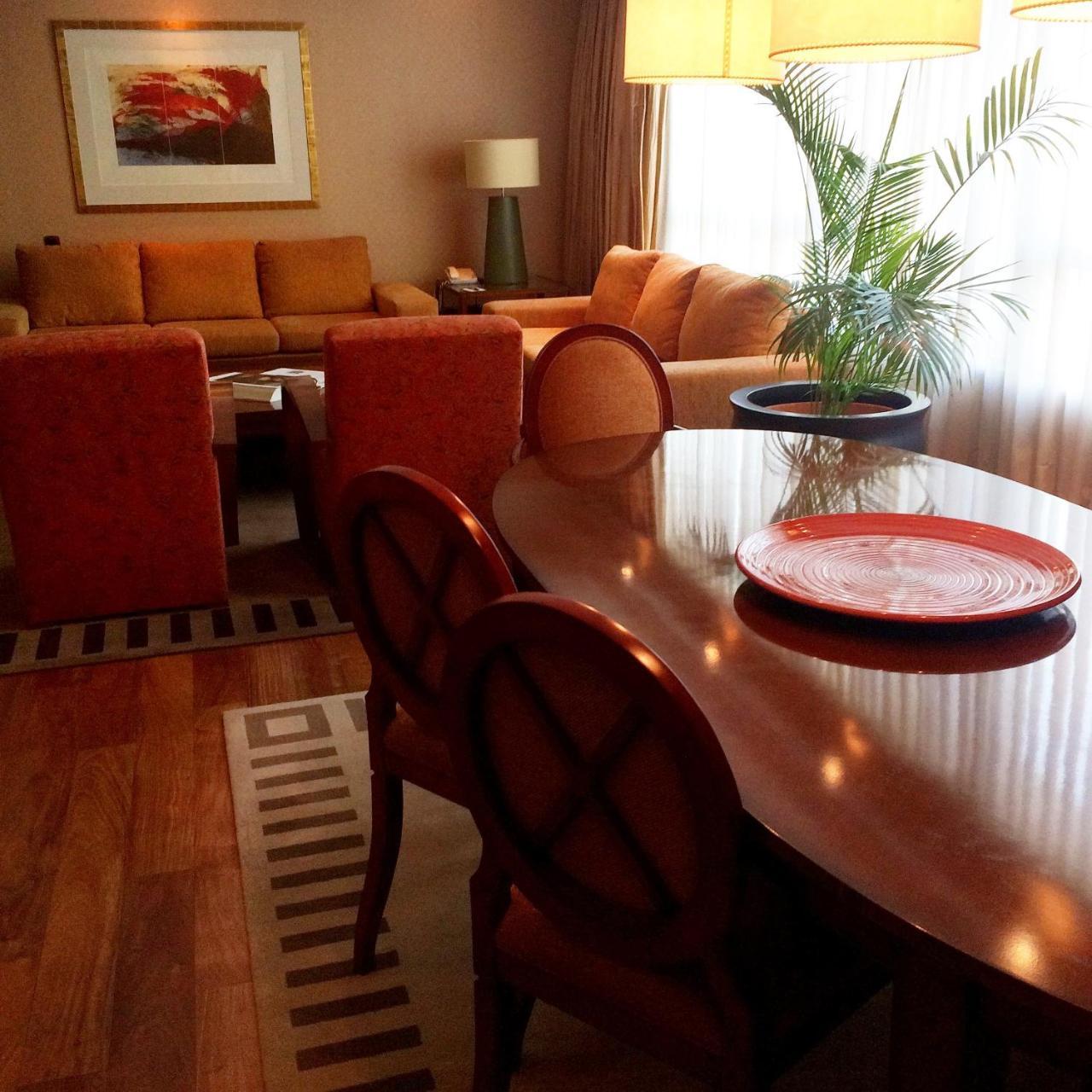 Regal Pacific Puerto Madero Hotel Buenos Aires Kültér fotó A dining room